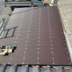 熊谷市　屋根修理　波トタン張り替え工事