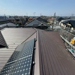 深谷市　上野台　ケイミュー リコロニー   屋根カバー工事