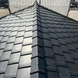 深谷市　岡里　屋根葺き替え工事　雨漏り修理
