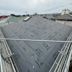 熊谷市　籠原南　屋根カバー工事