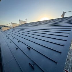 本庄市緑　屋根カバー工事　屋根重ね葺き